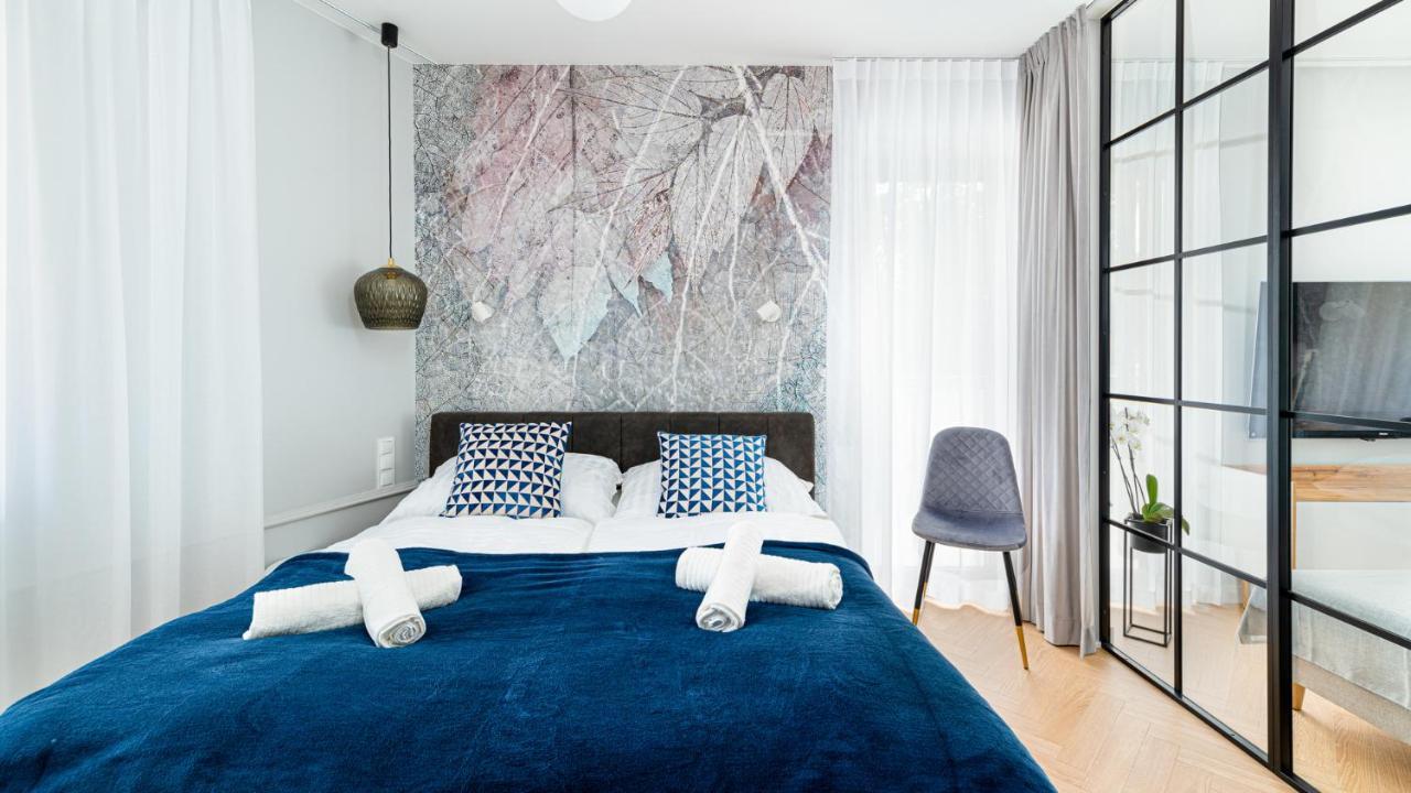 Stone Hill Apartament Sunrise シクラルスカ・ポレンバ エクステリア 写真
