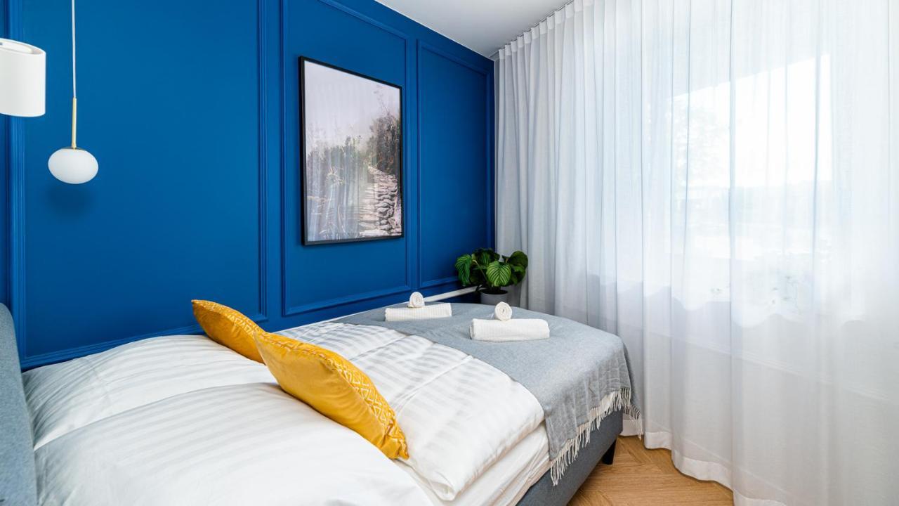 Stone Hill Apartament Sunrise シクラルスカ・ポレンバ エクステリア 写真